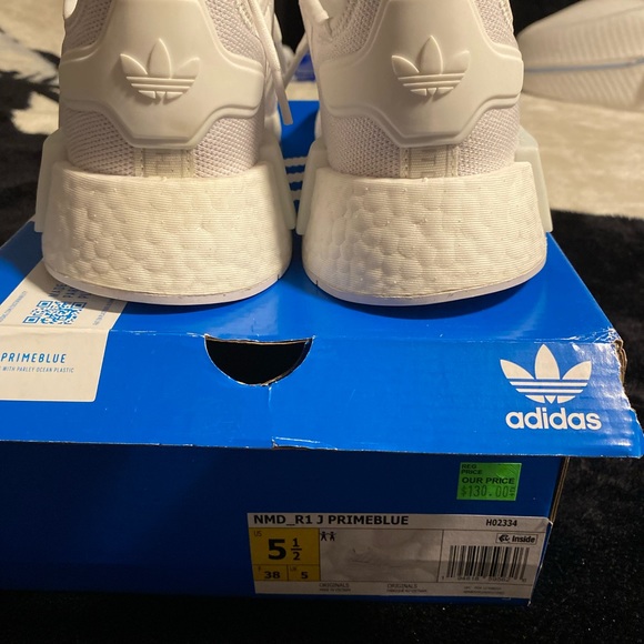 Adidas NMD R1 white youth 5 1/2 women’s 7 1/2 NIB
